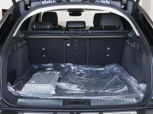 Used 2025 Land Rover Range Rover Velar S image 31