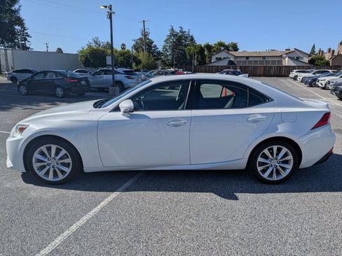 Used 2014 Lexus IS 250 RWD image 9
