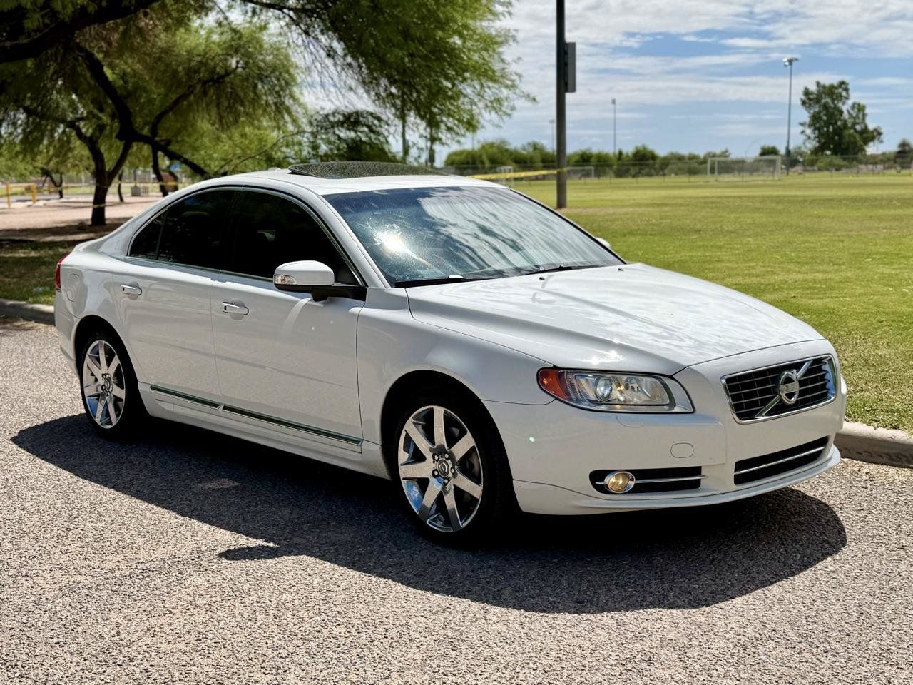 Used 2011 Volvo S80 3.2 w/ Inscription Pkg FWD image 7