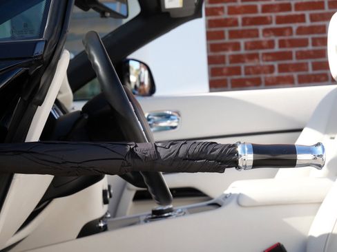 Certified 2018 Rolls-Royce Dawn image 6