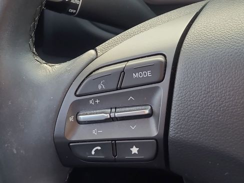 Used 2023 Hyundai Kona Limited image 27