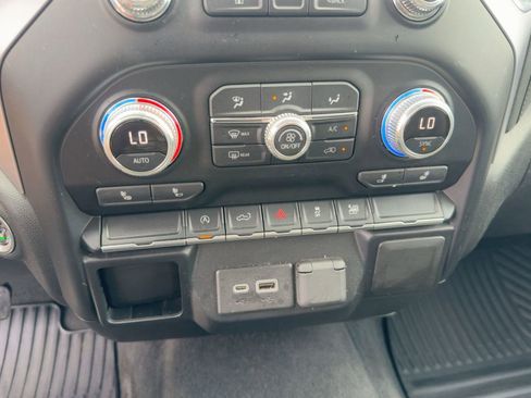 Used 2021 GMC Sierra 1500 Elevation image 17