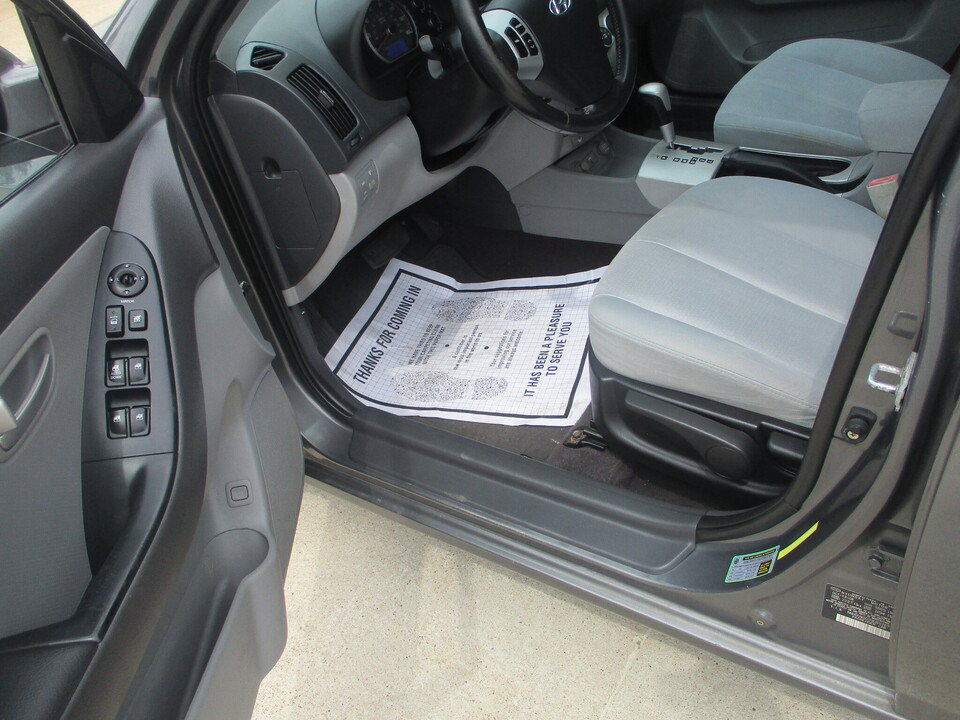 Used 2009 Hyundai Elantra SE FWD image 24