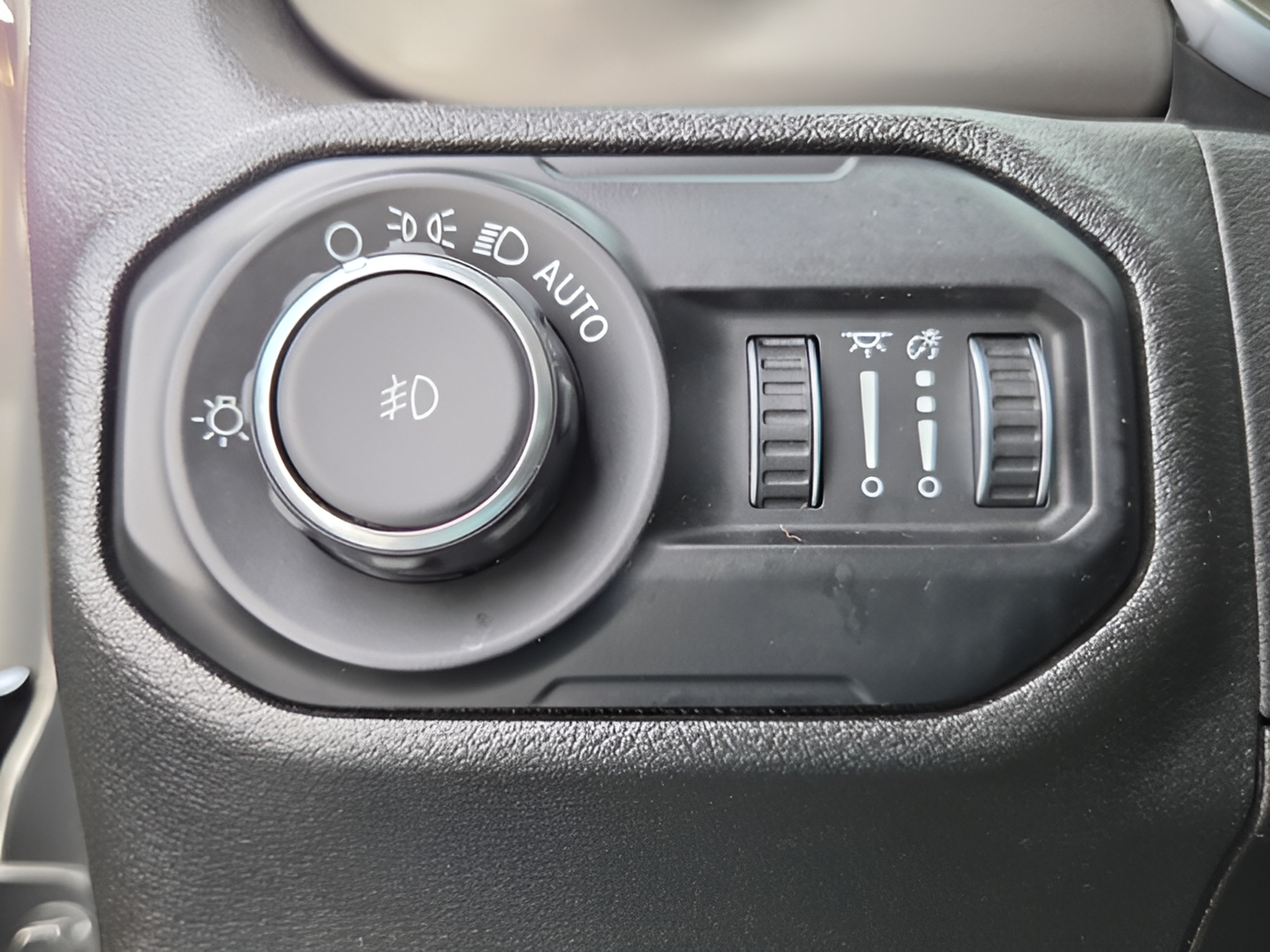 Used 2018 Jeep Wrangler Unlimited Sport S AWD/4WD image 27