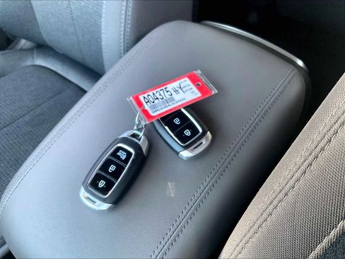 Certified 2020 Hyundai Santa Fe SEL image 30