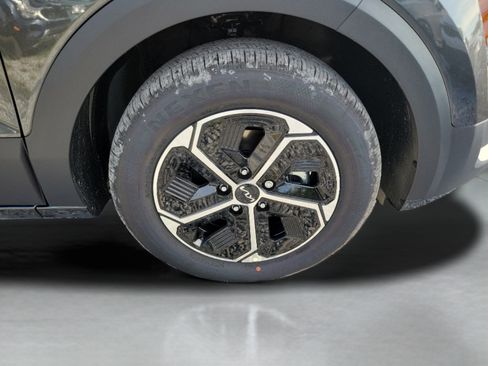 New 2026 Kia Niro LX FWD image 28
