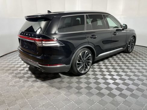 Used 2020 Lincoln Aviator Reserve w/ Equipment Group 202A image 8