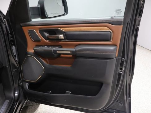 Used 2023 RAM 1500 Limited AWD/4WD image 24