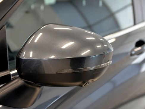 Used 2024 Mitsubishi Outlander SE image 12