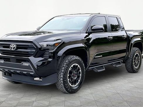 Used 2024 Toyota Tacoma SR5 AWD/4WD image 3