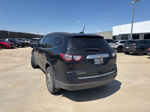 Used 2017 Chevrolet Traverse LT FWD image 15