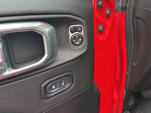 Used 2021 Jeep Wrangler Unlimited Sahara image 11