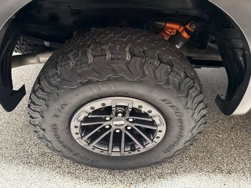 Used 2020 Ford F150 Raptor w/ Equipment Group 802A Luxury AWD/4WD image 22
