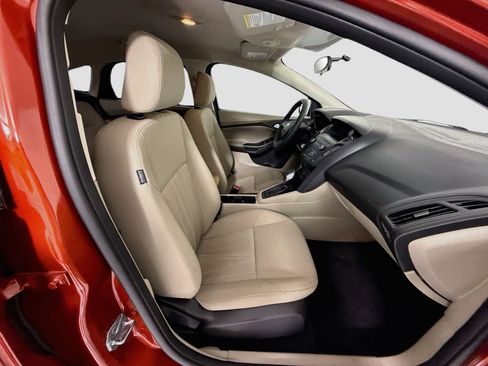 Used 2018 Ford Focus SE FWD image 20