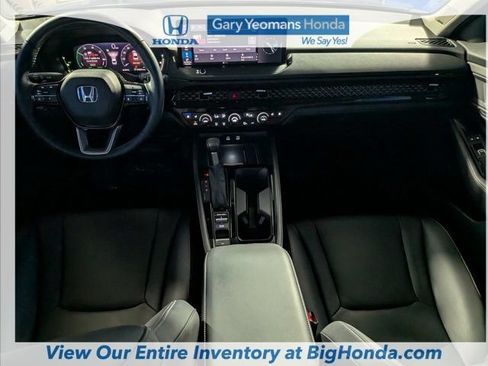 Used 2023 Honda Accord Touring image 17