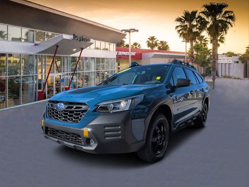 Used 2022 Subaru Outback Wilderness w/ Wilderness Package image 7