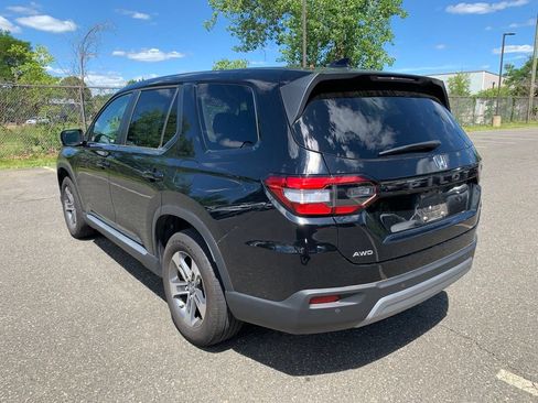 Used 2025 Honda Pilot EX-L image 5
