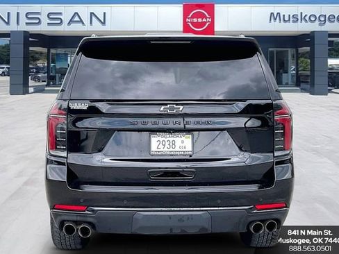 Used 2025 Chevrolet Suburban Z71 AWD/4WD image 6