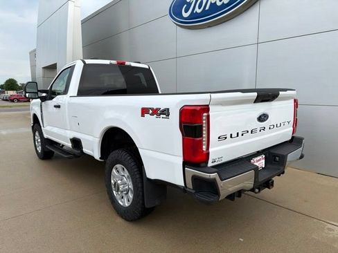 Used 2023 Ford F350 XLT w/ 360-Degree Camera Package AWD/4WD image 4