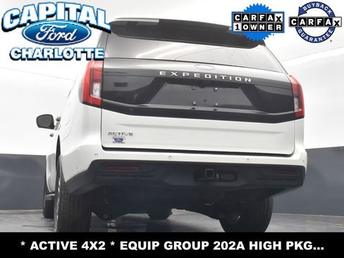 Used 2025 Ford Expedition Active image 28