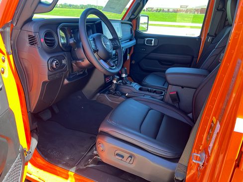 New 2026 Jeep Gladiator Rubicon AWD/4WD image 16