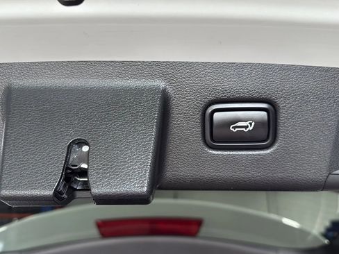 Used 2020 Kia Telluride SX w/ SX Prestige Package image 14