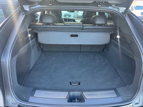 Used 2024 Cadillac Lyriq Sport image 10