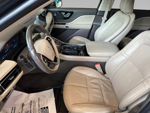 Used 2022 Lincoln Aviator Reserve w/ Equipment Group 201A AWD/4WD image 11