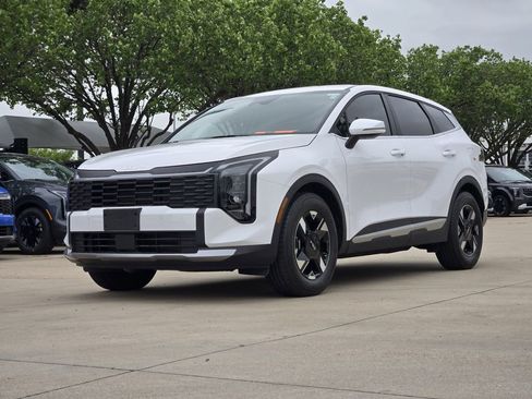 New 2026 Kia Sportage LX w/ LX Convenience Package FWD image 2