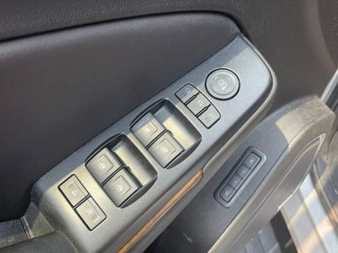 Used 2019 GMC Yukon XL Denali w/ Denali Ultimate Package image 13