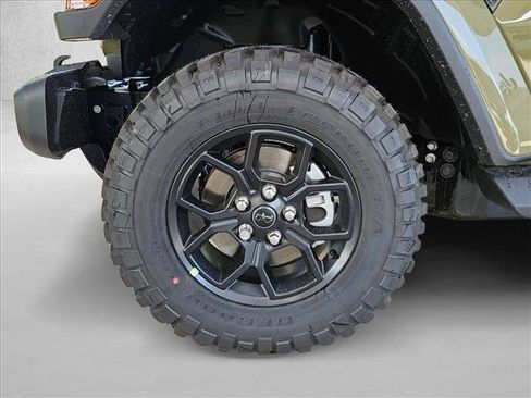 New 2026 Jeep Gladiator Sport AWD/4WD image 10