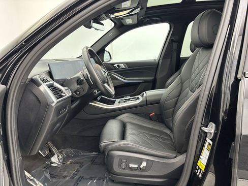 Used 2024 BMW X5 xDrive40i w/ Executive Package AWD/4WD image 25