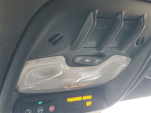 Used 2023 Chevrolet TrailBlazer RS w/ Sun and Liftgate Package image 30