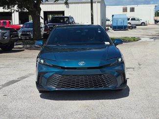 Used 2025 Toyota Camry SE w/ Convenience Package FWD video 2