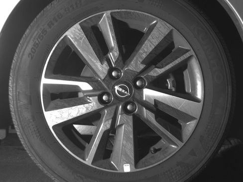 Used 2025 Nissan Versa SV FWD image 13