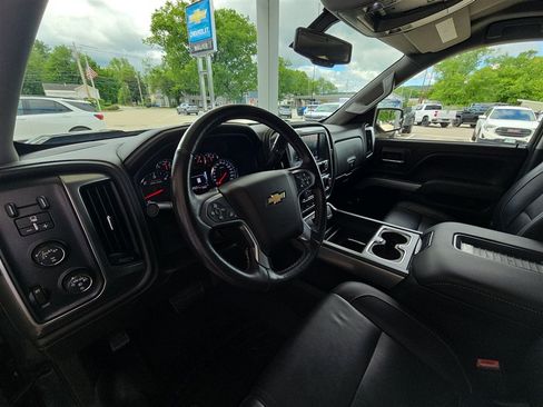 Used 2017 Chevrolet Silverado 1500 LTZ Z71 w/ LTZ Plus Package AWD/4WD image 10