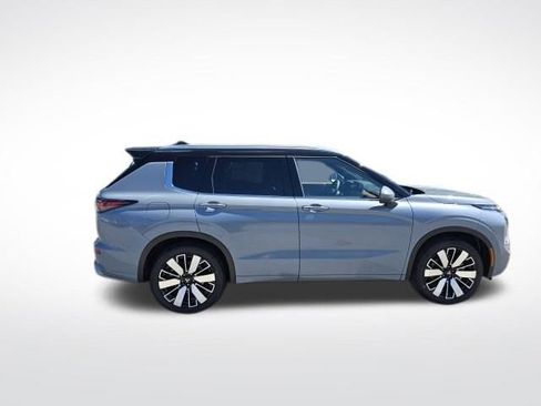 New 2025 Mitsubishi Outlander SEL image 6