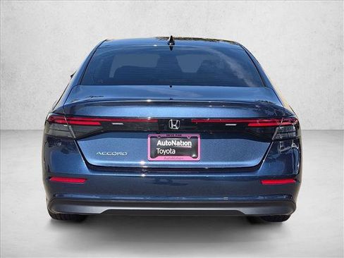 Used 2025 Honda Accord SE image 7