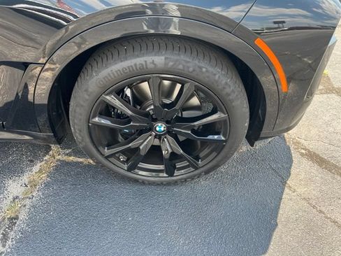 Used 2026 BMW X7 xDrive40i w/ M Sport Package AWD/4WD image 13