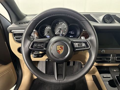 Certified 2023 Porsche Macan Turbo AWD/4WD image 36