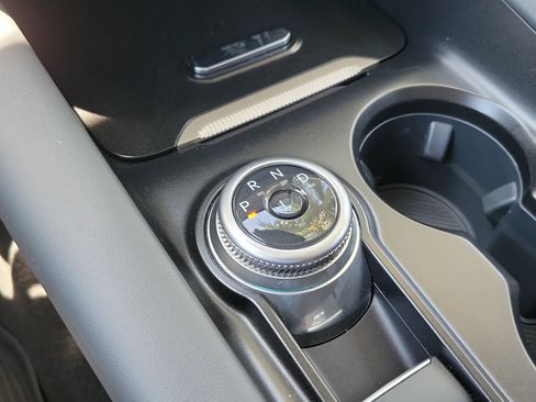 Used 2025 Ford Explorer Active RWD image 26