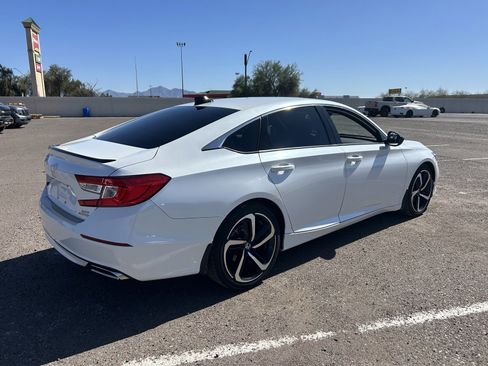 Used 2022 Honda Accord Sport image 4