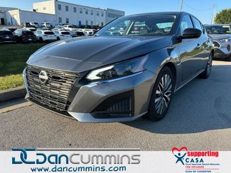 Used 2024 Nissan Altima 2.5 SV FWD video 1