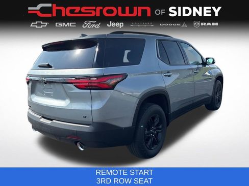 Used 2023 Chevrolet Traverse LT w/ Midnight/Sport Edition FWD image 5