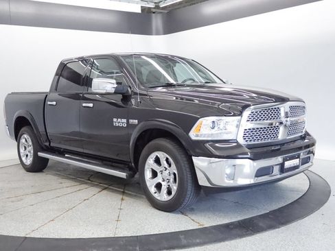 Certified 2017 RAM 1500 Laramie w/ Convenience Group AWD/4WD image 11