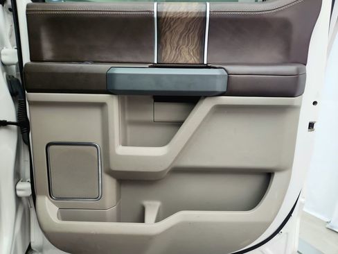 Used 2019 Ford F150 Limited image 35