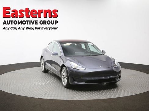 Used 2018 Tesla Model 3 Long Range image 48