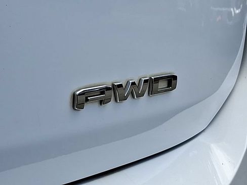 Used 2022 GMC Terrain SLE w/ Driver Convenience Package AWD/4WD image 31