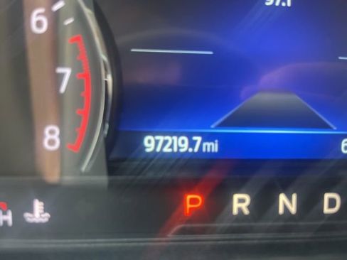 Used 2022 Ford Explorer XLT w/ Equipment Group 202A image 40