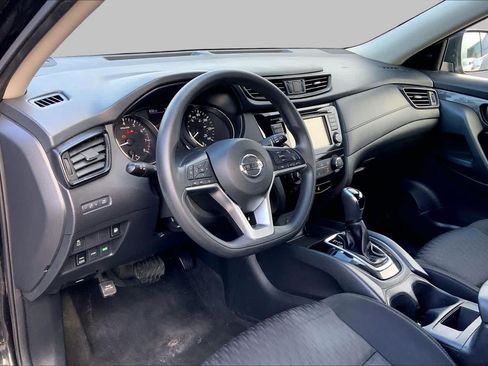 Used 2018 Nissan Rogue S AWD/4WD image 18